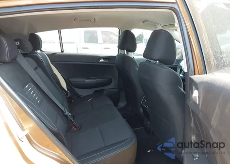 2018 Kia Sportage Lx z USA, uszkodzony, nr VIN KNDPM3ACXJ7348412